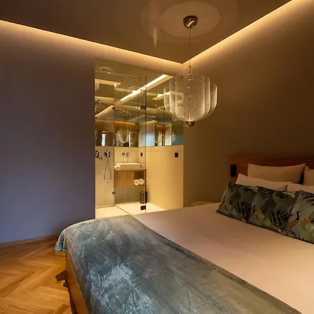 Core-grand Duke's Palace Area Apartment *